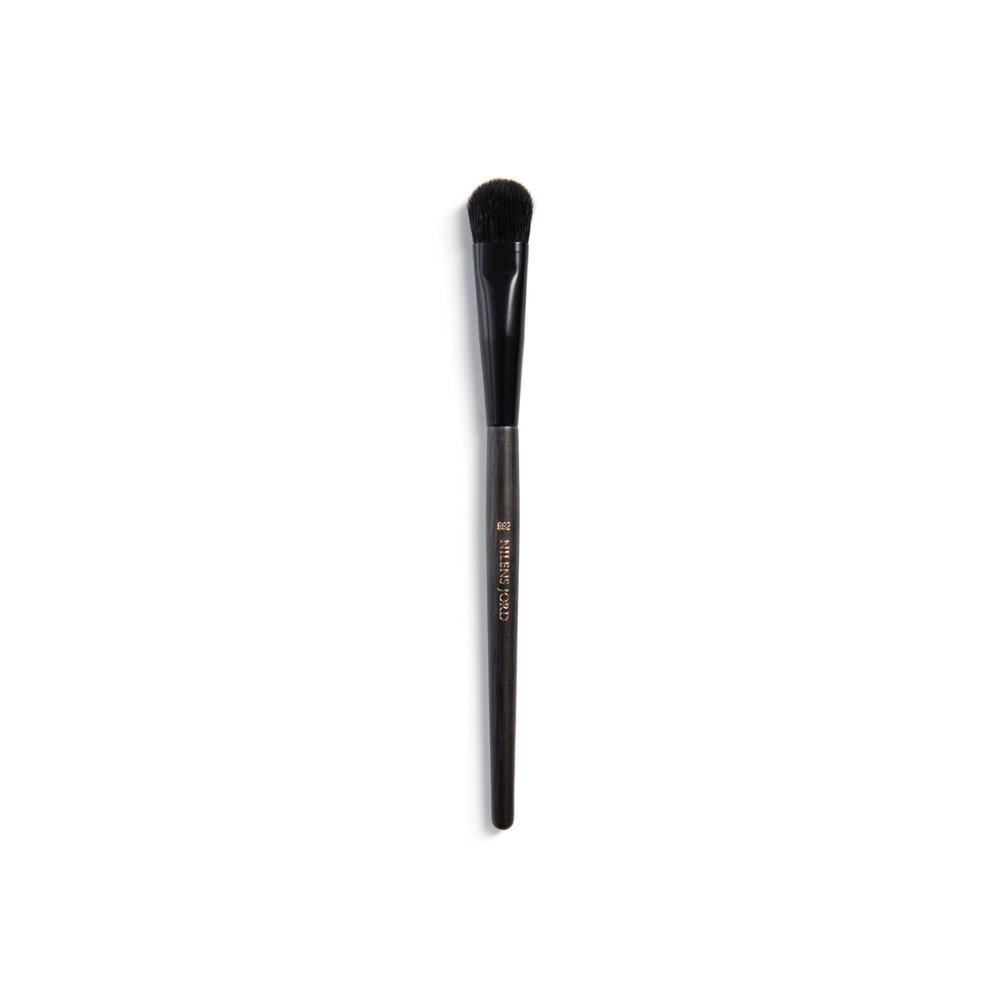 Nilens Jord Pure Collection Large Eyeshadow Brush 882 Makeupbørster Nilens Jord   